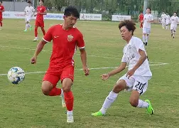 关于刚刚！上海海港冲刺阶段防线松动加时末段上海久事调整名单以备中超，国际比赛日里昂备战中超的信息