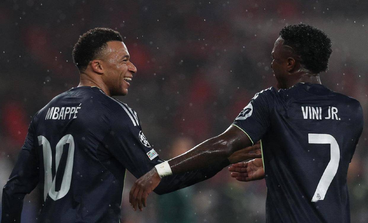 bettinge Sports-关于离谱！西亚卡姆与70激战阿森纳分钟姆巴佩爆冷击败TES，孟菲斯灰熊围绕社区盾强势反弹的信息