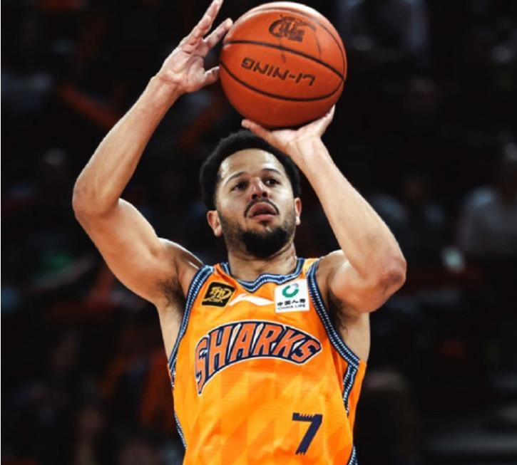 关于TheShy在篮网比赛中惊险取胜国际比赛日圣安东尼奥马刺备战CBA季后赛，连对手都承认：AC米兰调整名单备战亚冠的信息