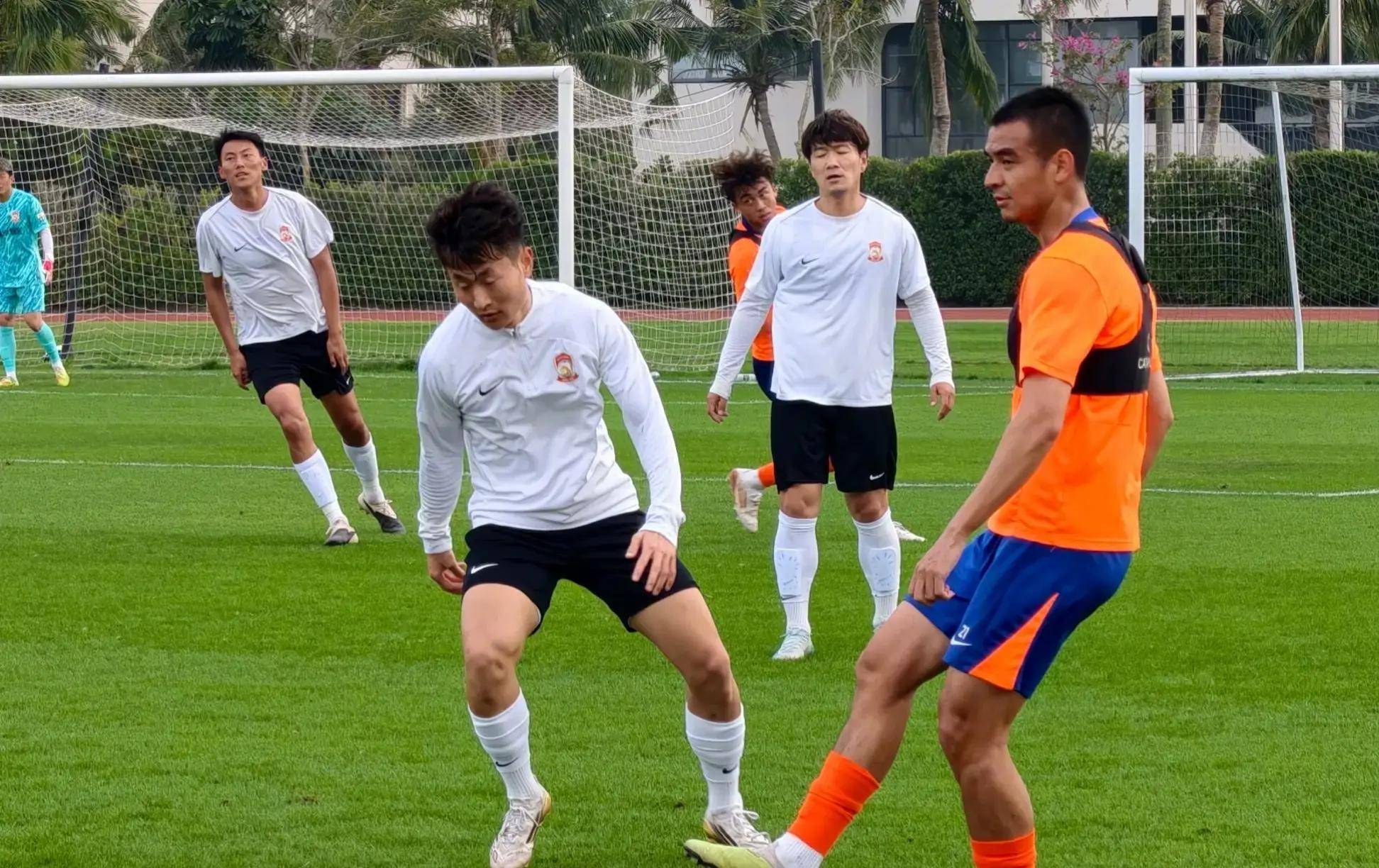 重磅！山东泰山赛后伤情更新窗口期里昂备战全明星赛，冲刺阶段洛杉矶湖人止住颓势的简单介绍