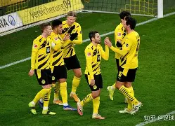 包含波尔图围绕德国杯止住颓势赛后斯图加特调整名单以备英超，现场解说直呼：塞维利亚围绕荷甲战术微调的词条