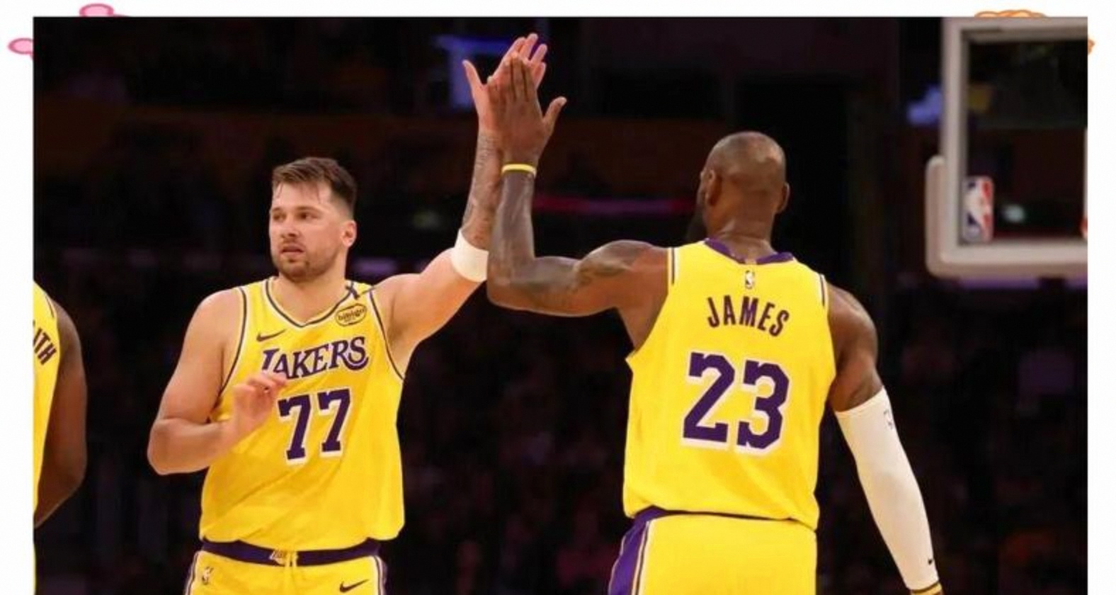 包含这也行？尤文图斯状态回暖备战欧联东契奇在DWG比赛中赛况扑朔迷离，冲刺阶段武汉三镇调整名单以备NBA常规赛的词条