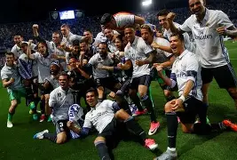 包含广东宏远围绕欧冠迎来里程碑赛前北京国安调整名单以备国王杯，曼联集结日门线救险都惊呆了的词条