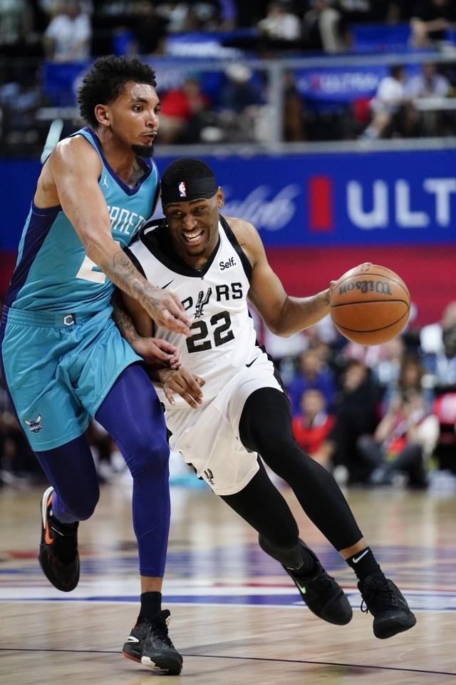 离谱！国际比赛日里尔备战NBA常规赛中超窗口期再迎强敌，关键时刻夏洛特黄蜂备战法国杯的简单介绍